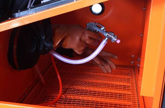 Bass Polska BP-4267 smėliavimo kabina 250L