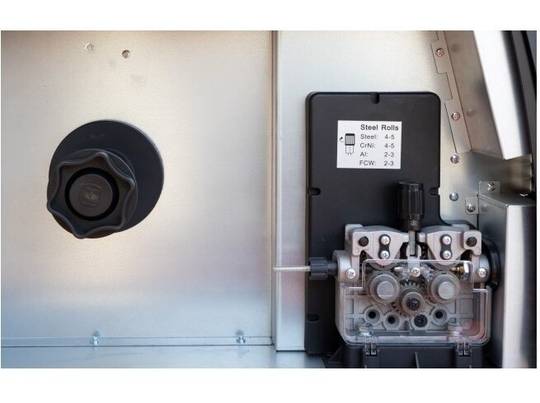 Suvirinimo pusautomatis WTL MULTIMIG 300 SYN MIG/MAG Dual Pulse LCD, 300A, 400V, aušinamas vandeniu, ant vežimėlio