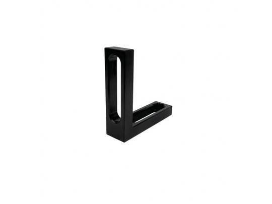 Spartus kampinis laikiklis 90x30x90, sistema D16