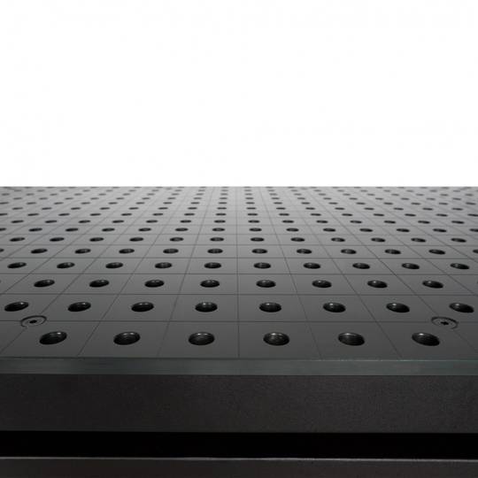 Suvirinimo stalas 1200x750x820mm, D16 sistema, iki 500 kg, ant ratukų, su stalčiais ir spintele, su 62 įrankių rinkiniu