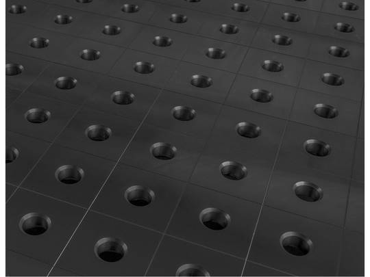 Suvirinimo stalas Spartus Maximus 3D, Ø16, 2400x1200x100mm, 6 kojos su ratukais